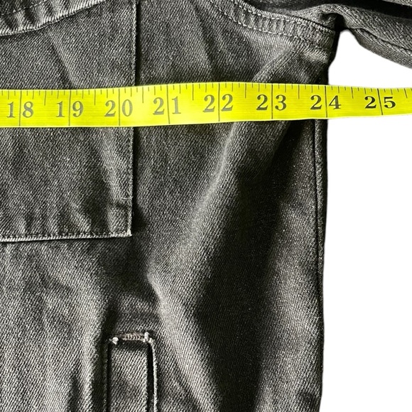 Original Urban Heritage Hand Painted Oversized Betty Boop Jean Jacket (M/L) - Picture 8 of 13